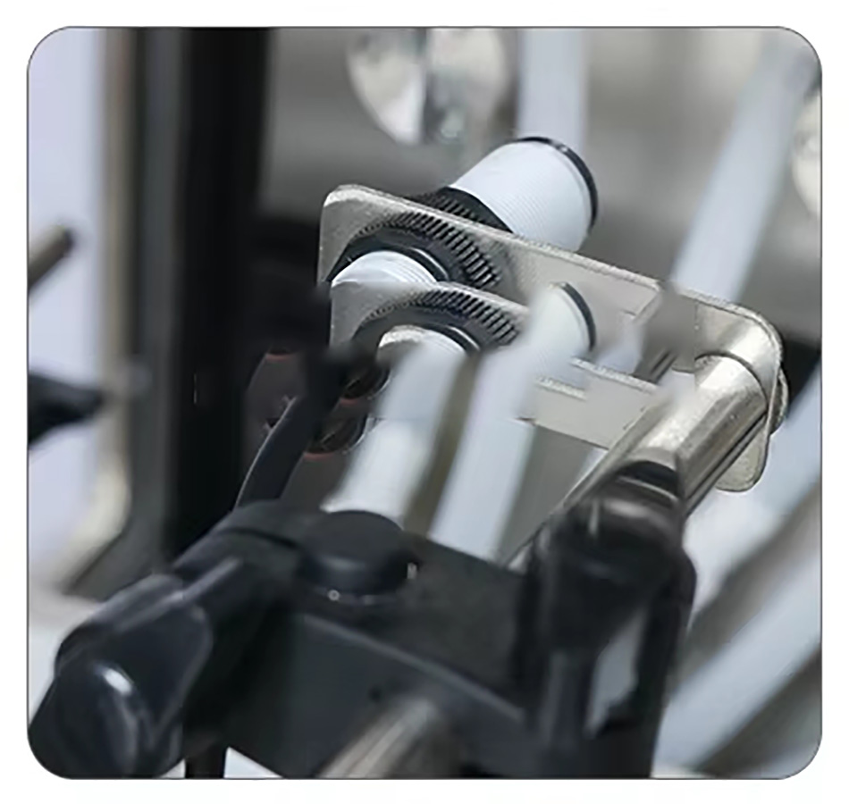 6 head liquid filling machine made in China Benson, small size pharmaceutical oral liquid lubricant oil fully automatic liquid filling machine