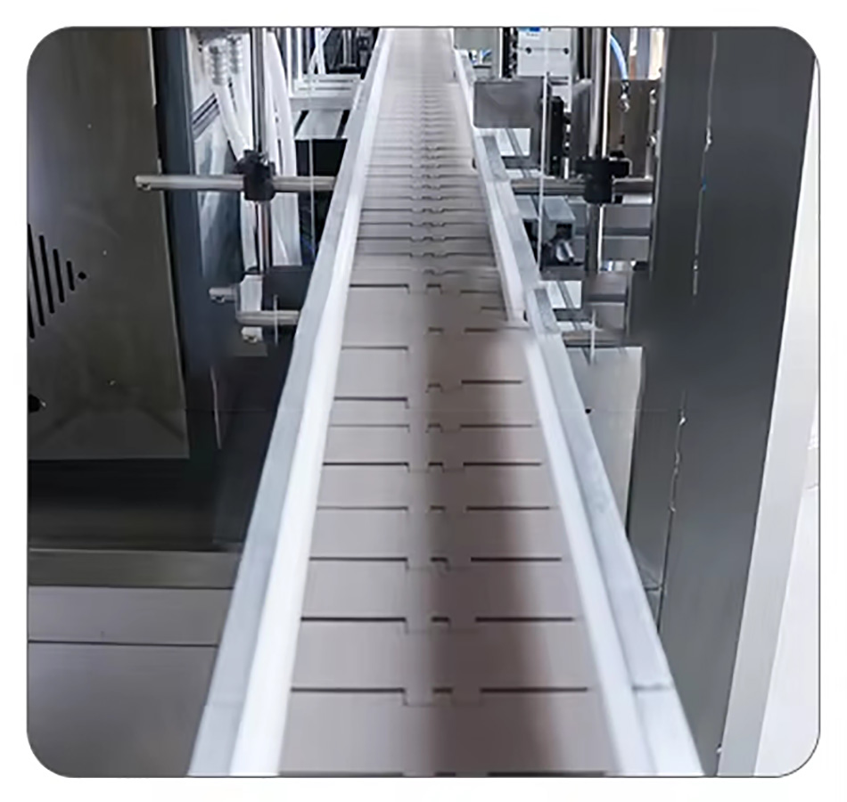 Fully automatic 6-head liquid filling machine, 5kg edible oil small bottle juice milk liquid filling machine