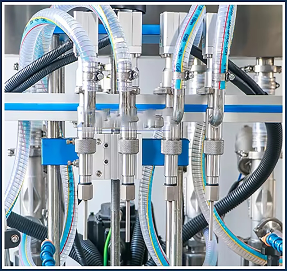 Fully automatic 4 heads liquid filling machine China manufacturer bottled cosmetic beauty cream foundation liquid liquid filling machine with feeding pump