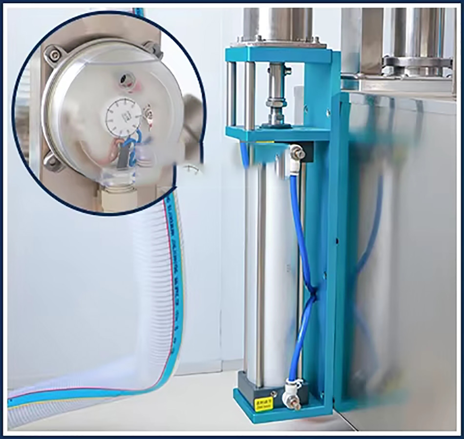 Fully automatic 4 heads liquid filling machine China manufacturer bottled cosmetic beauty cream foundation liquid liquid filling machine with feeding pump