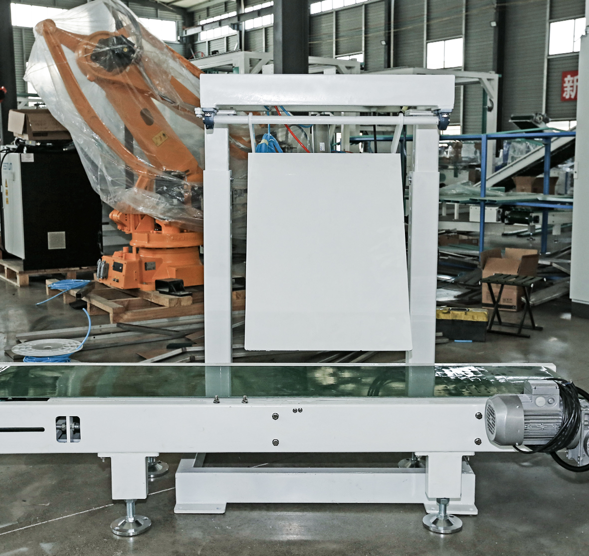 Manipulator automatic cutting robot, wood pellet PLC recycling plastic particles, cat litter automatic unpacking and unstacking robot.